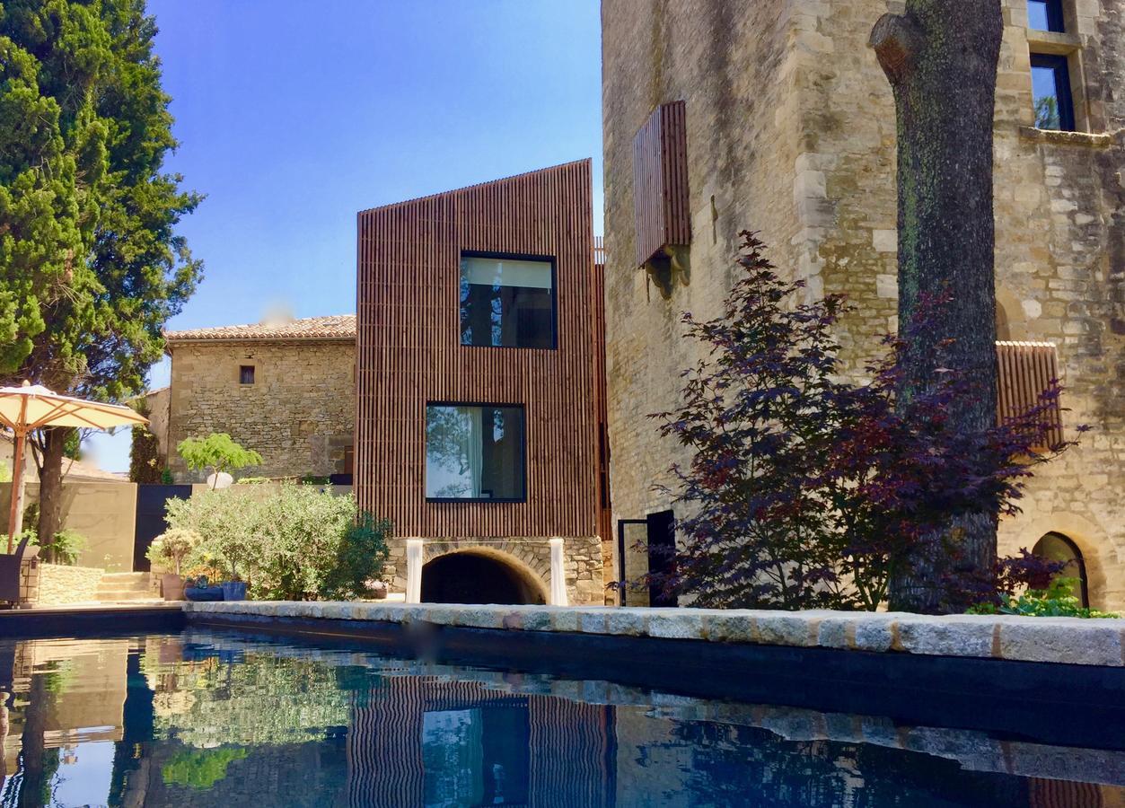 Tour Sarrazine De Montaren Bed and Breakfast Buitenkant foto