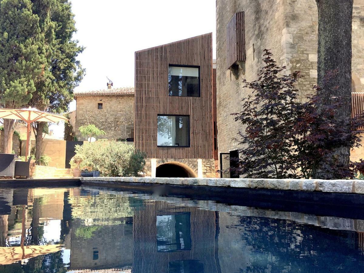 Tour Sarrazine De Montaren Bed and Breakfast Buitenkant foto